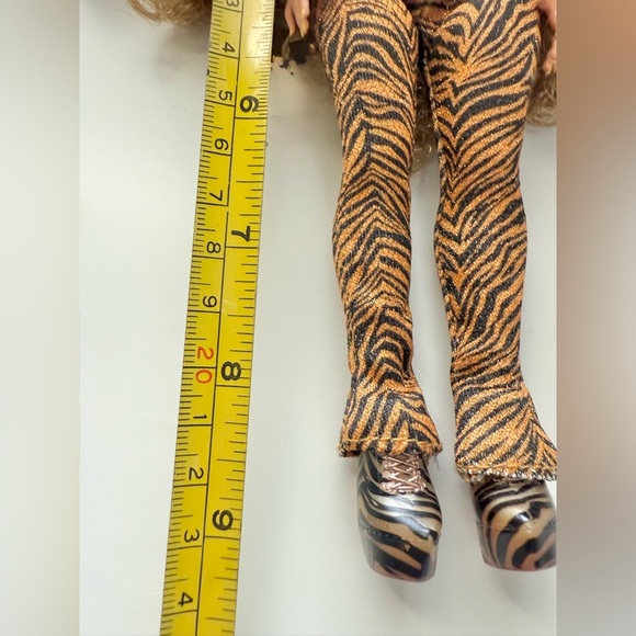 2 L.O.L. Surprise! O.M.G. Dolls - Picture 5 of 10